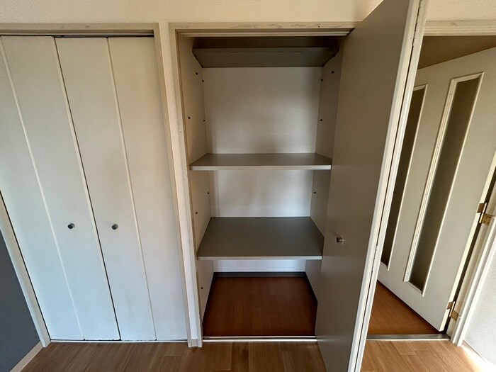 物件内観写真12　(収納)