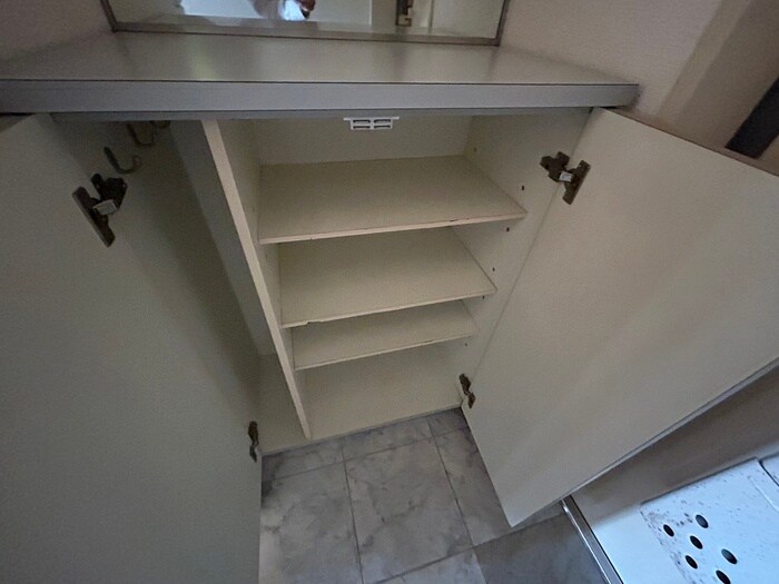 物件内観写真16　(靴箱)