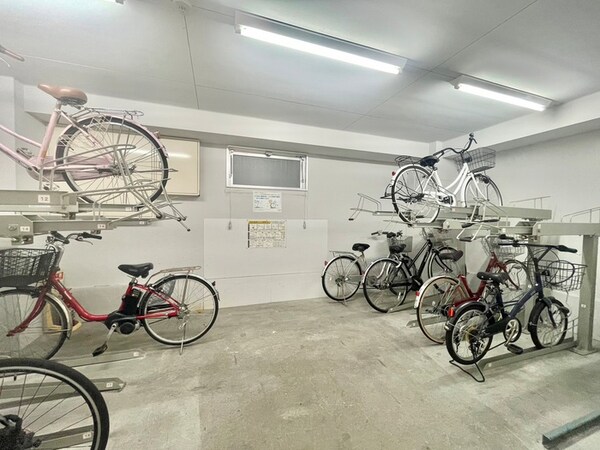 駐輪場