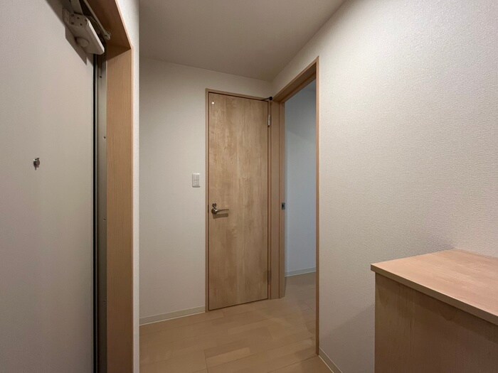 物件内観写真15　(廊下)