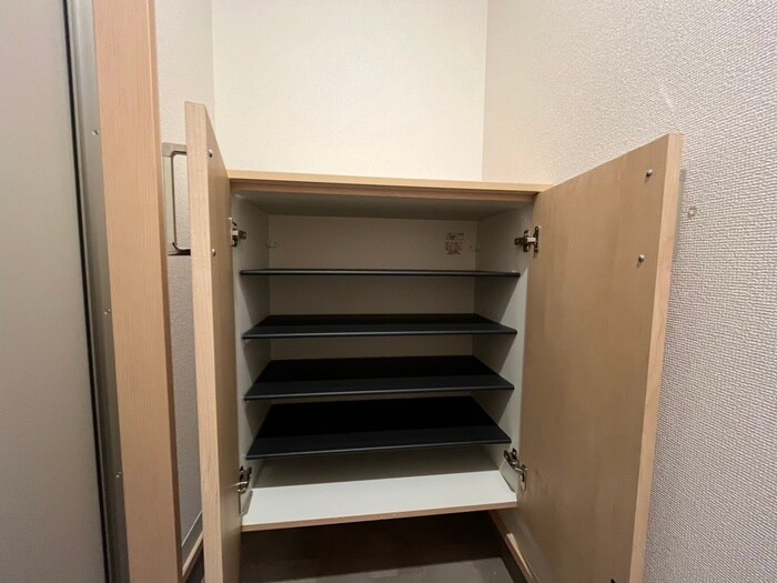 物件内観写真17　(靴箱)