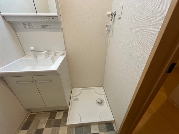 物件内観写真20　(洗濯機置場)