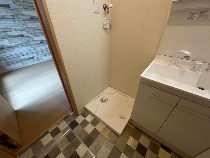 物件内観写真20　(洗濯機置場)