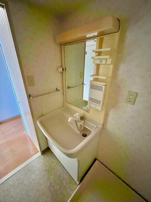 物件内観写真13　(洗面)
