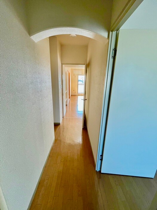物件内観写真21　(廊下)