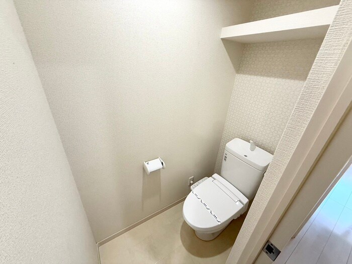 物件内観写真8　(トイレ)