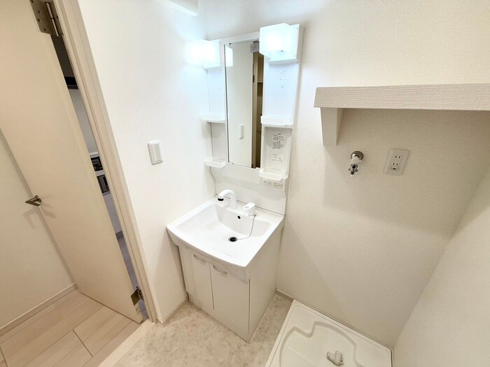 物件内観写真9　(洗面)