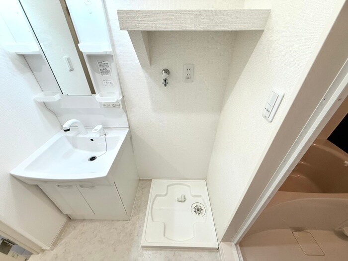 物件内観写真12　(洗濯機置場)