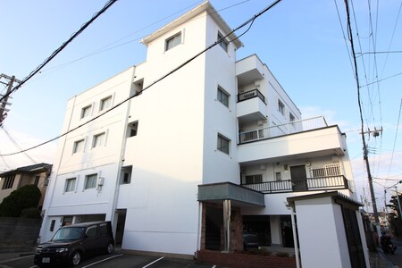 シャルレ岡町外観写真