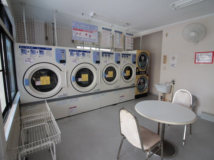 物件外観写真6　(建物設備)