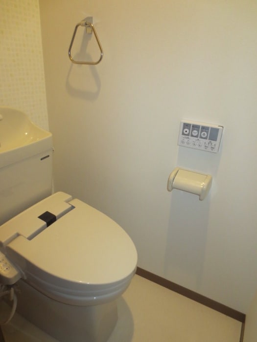 物件内観写真14　(トイレ)