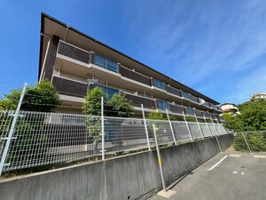 パルテール五月台外観写真