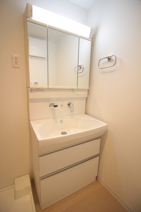 物件内観写真11　(洗面)