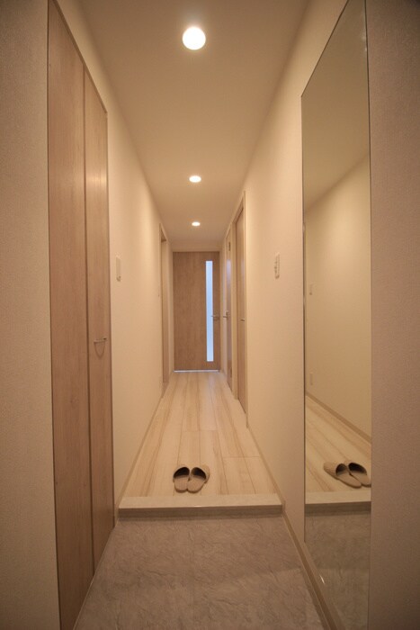 物件内観写真14　(廊下)