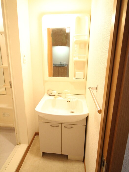 物件内観写真12　(洗面)