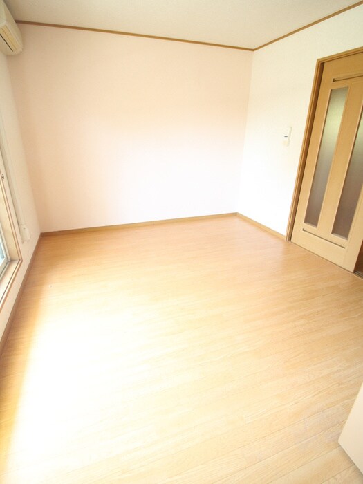 物件内観写真21　(居室)