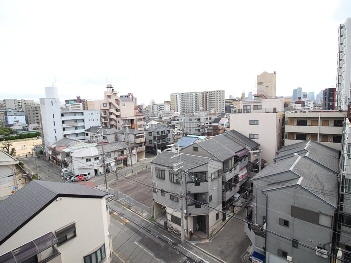 物件内観写真20　(室内からの展望)