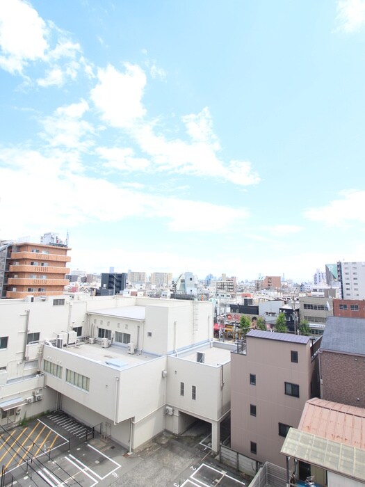 物件内観写真16　(室内からの展望)