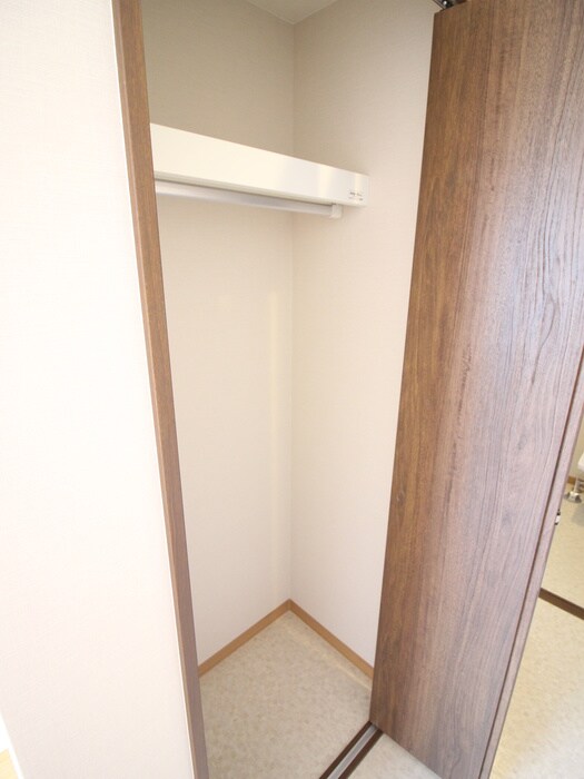 物件内観写真21　(収納)