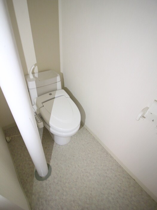 物件内観写真14　(トイレ)