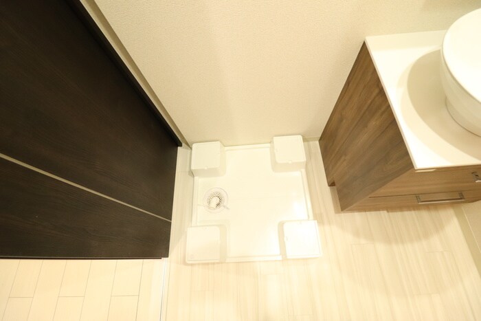 物件内観写真13　(洗濯機置場)