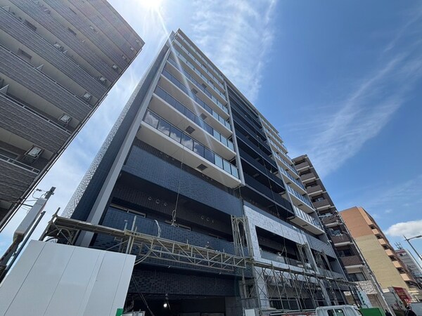 建築中