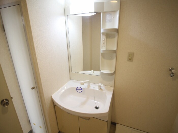 物件内観写真8　(洗面)