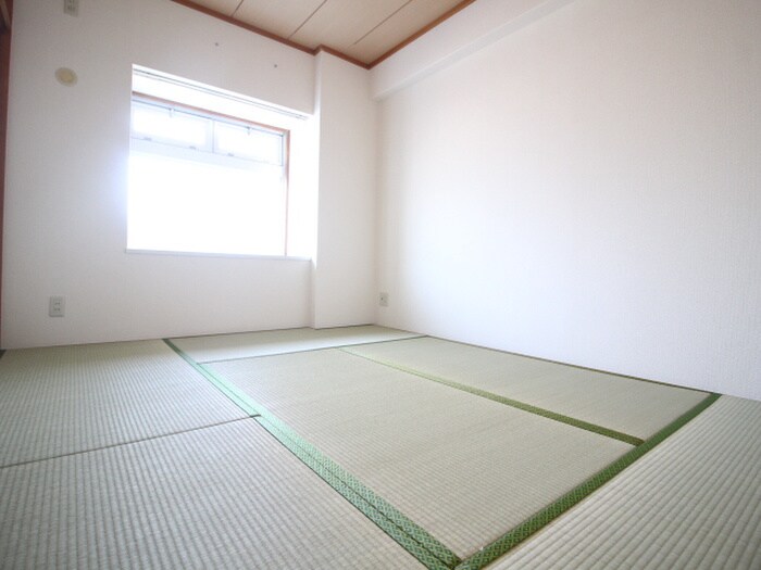 物件内観写真12　(居室)