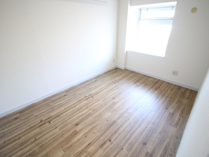 物件内観写真13　(居室)