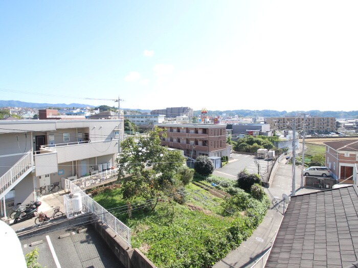 物件内観写真17　(室内からの展望)