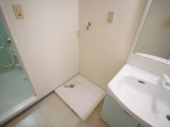 物件内観写真20　(洗濯機置場)