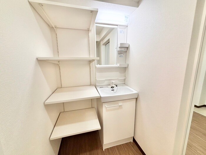 物件内観写真16　(洗面)