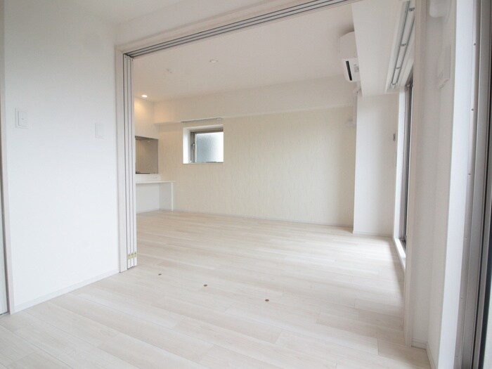 物件内観写真10　(居室)