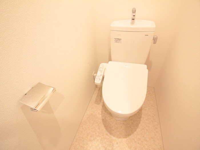 物件内観写真15　(トイレ)