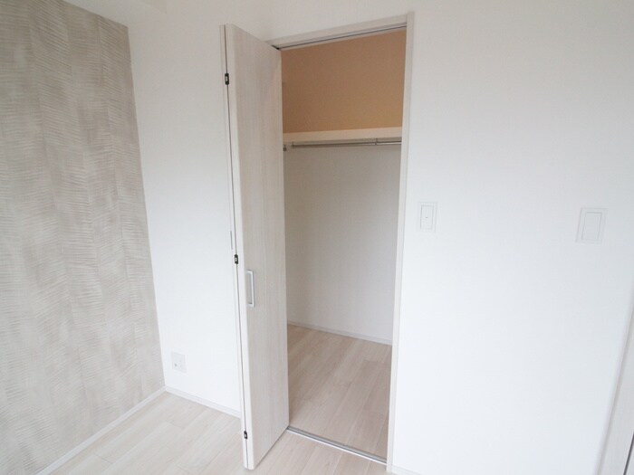 物件内観写真16　(収納)