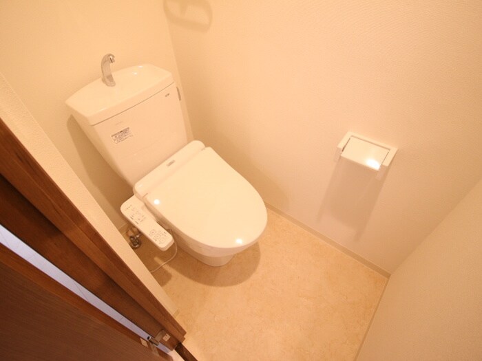 物件内観写真15　(トイレ)