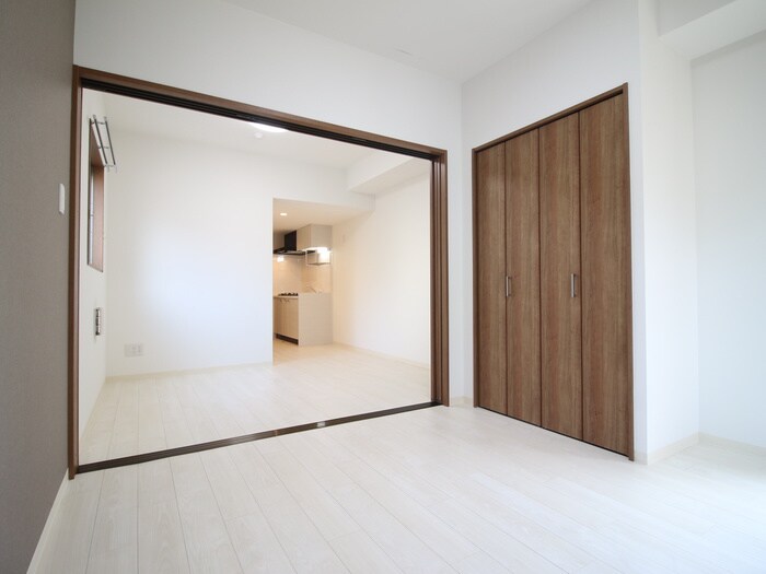 物件内観写真21　(居室)