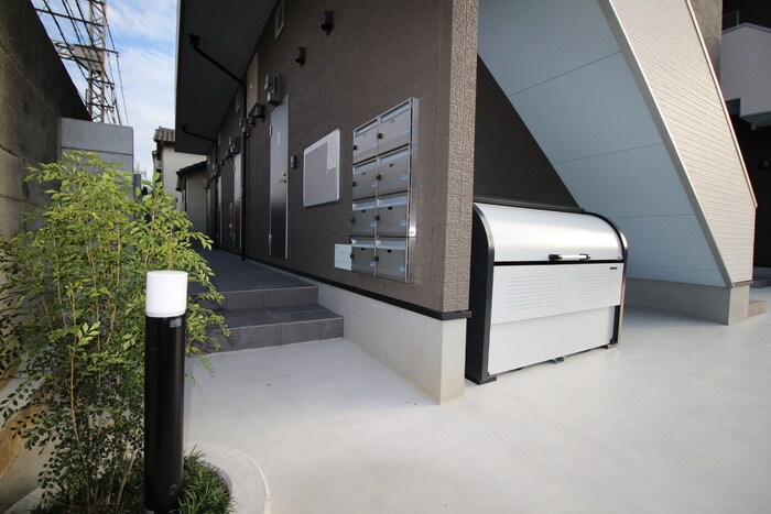 物件外観写真4　(建物設備)