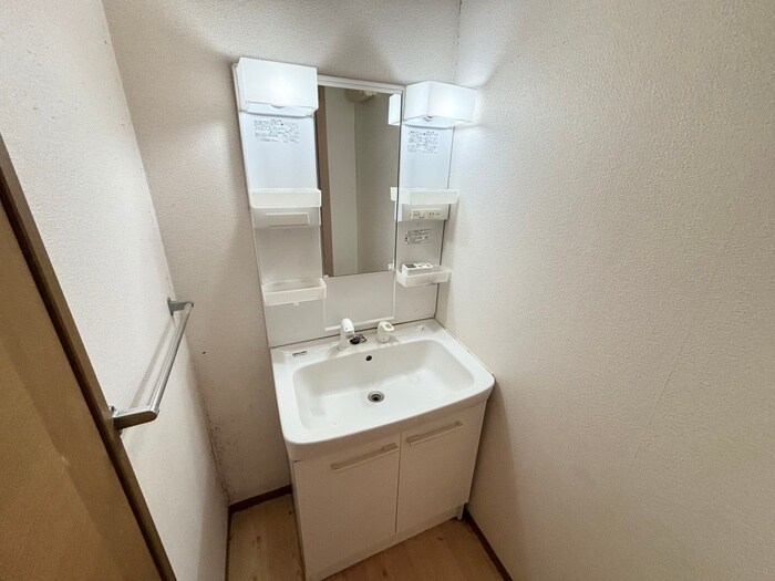 物件内観写真13　(洗面)