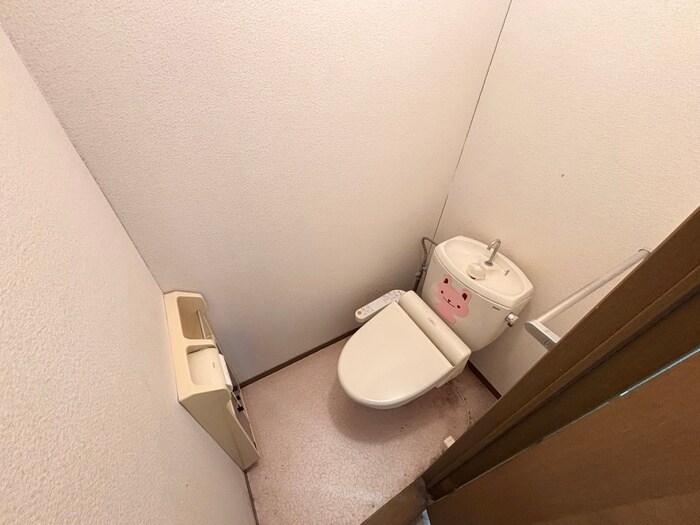 物件内観写真14　(トイレ)