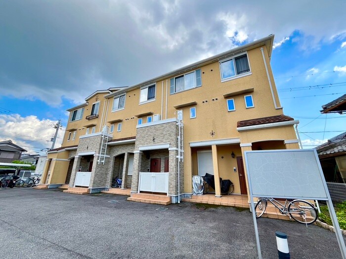 物件外観写真2　(外観写真)