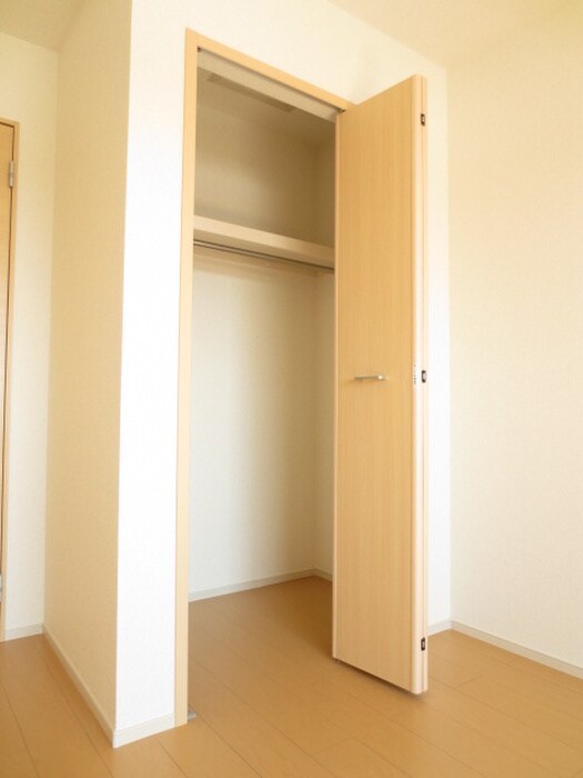 物件内観写真12　(収納)