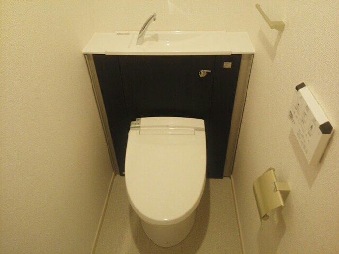 物件内観写真11　(トイレ)