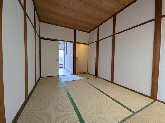 物件内観写真9　(居室)