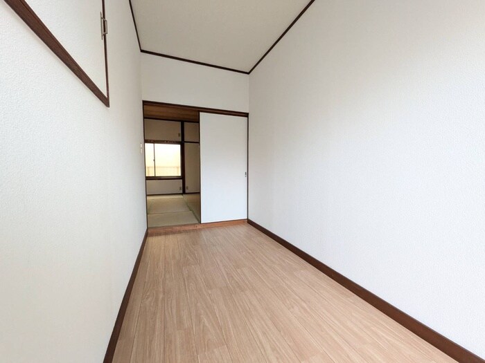 物件内観写真10　(居室)