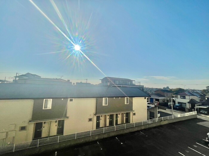 物件内観写真18　(室内からの展望)