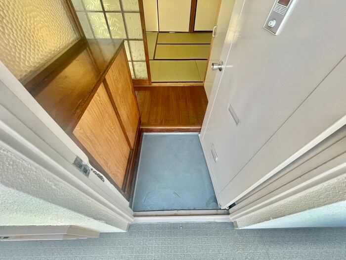 物件内観写真19　(玄関)