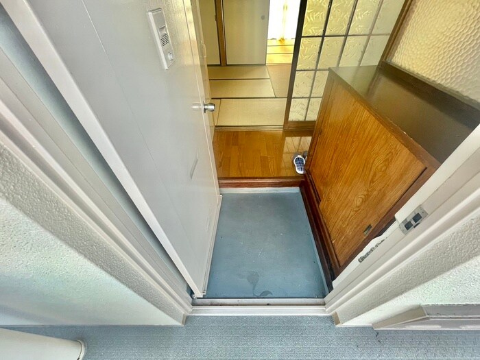 物件内観写真19　(玄関)