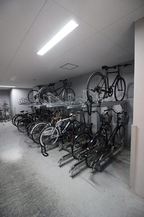 物件外観写真5　(駐輪場)