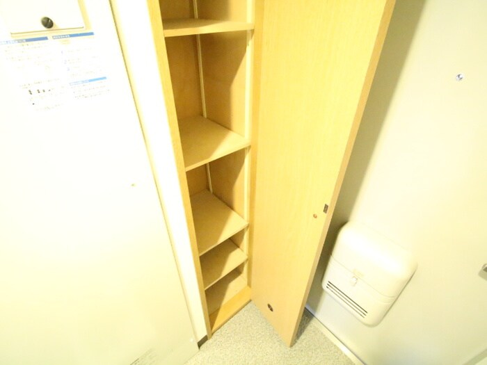 物件内観写真16　(靴箱)